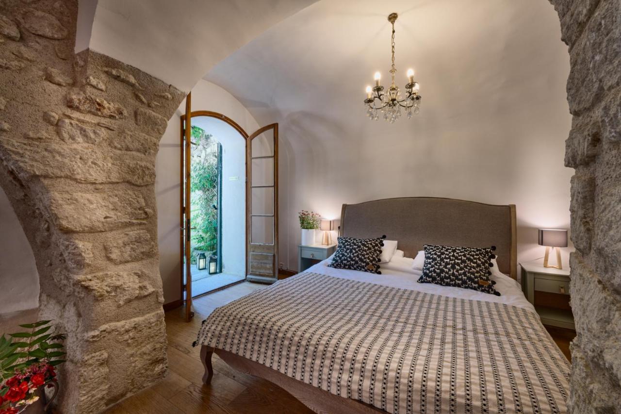 Maison Lou Roucas Cabrieres-d'Aigues Екстер'єр фото